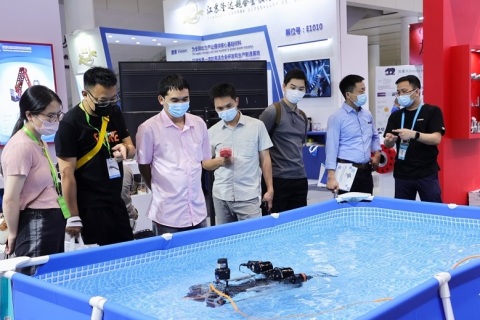 新疆国际石油石化技术装备展览会展会现场图片