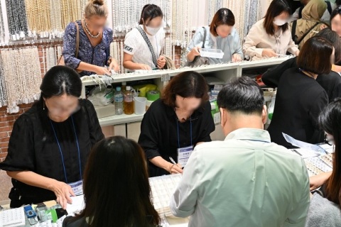 日本东京珠宝首饰钟表展览会展会现场图片