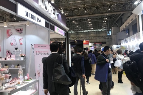日本大阪化妆品技术展展会现场图片